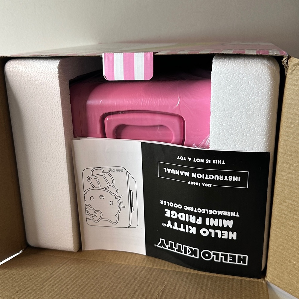 New- Hello Kitty Mini Fridge - Picture 8 of 11